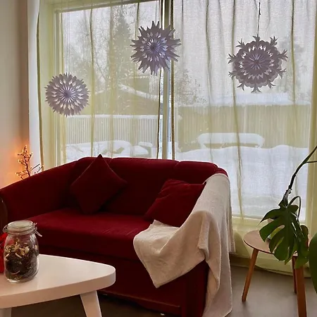 Апартаменты Joy - Cosy 950m From The Train Station *