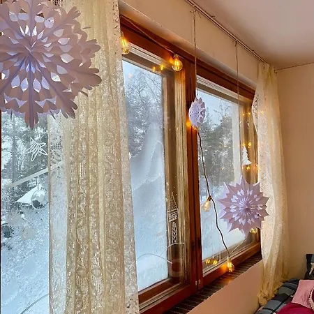 Joy - Cosy 950m From The Train Station Апартаменты