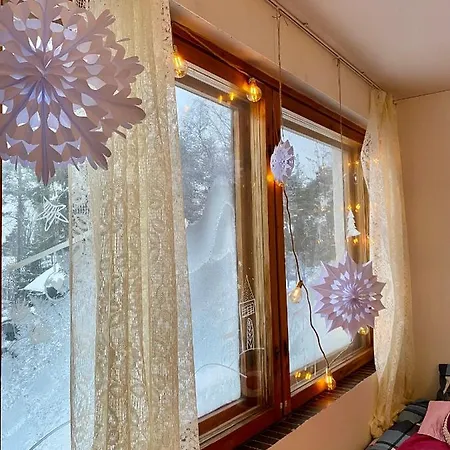 Joy - Cosy 950m From The Train Station Apartment