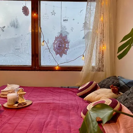 Joy - Cosy 950m From The Train Station Апартаменты *